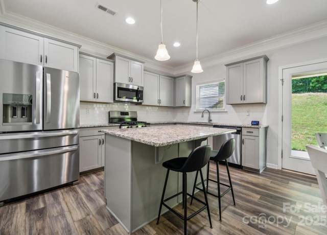 Property at 117 Cramerton Mills Pkwy, Cramerton, NC 28032, 4 beds, 2.5 baths