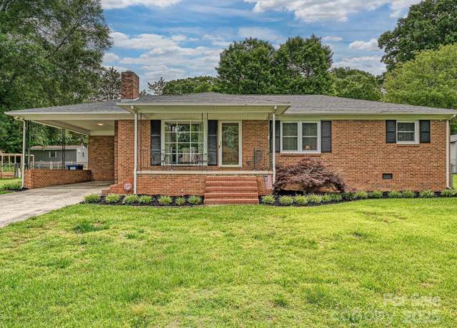 Property at 407 S Buckoak St, Stanley, NC 28164, 3 beds, 1.5 baths