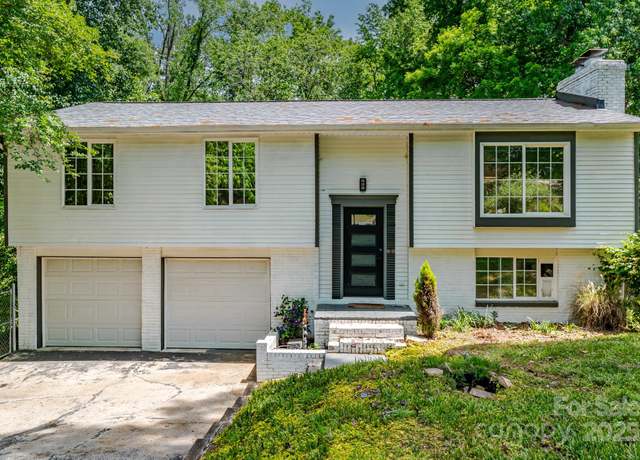 Property at 6726 Wannamaker Ln, Charlotte, NC 28226, 3 beds, 2 baths
