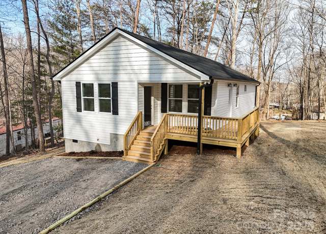 Property at 10 Fair Bluff Ln, Candler, NC 28715, 3 beds, 2 baths