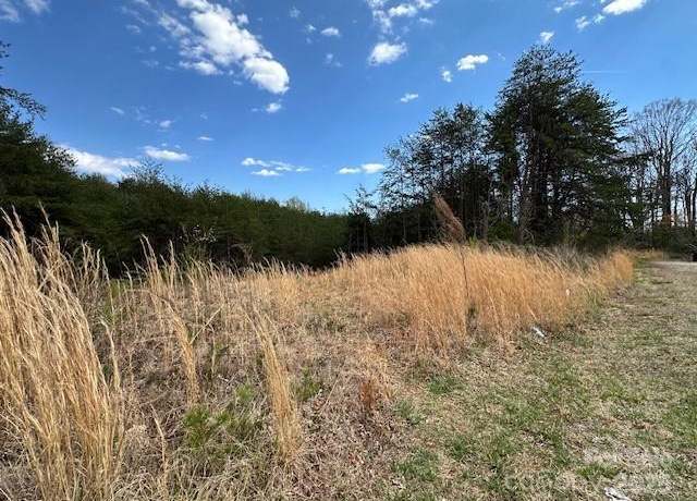 Property at 239 6th Avenue Dr SW, Conover, NC 28613