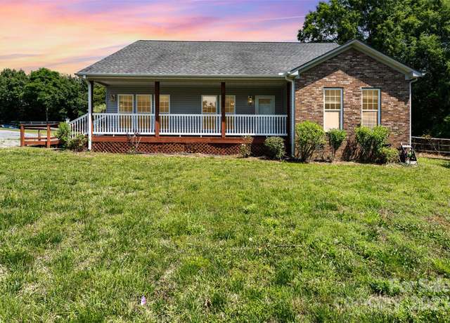 Property at 3824 Unionville Indian Trail Rd, Indian Trail, NC 28079, 4 beds, 2.5 baths