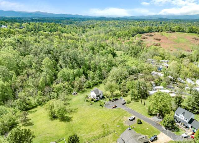 Property at 166 Kennedy Rd, Weaverville, NC 28787, 3 beds, 2.5 baths