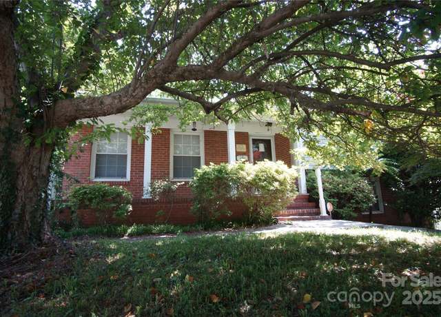 Property at 5127 Murrayhill Rd, Charlotte, NC 28210, 4 beds, 2 baths