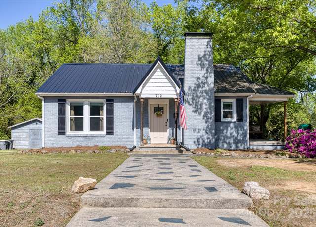 Property at 702 Hazel Ave, Kannapolis, NC 28083, 2 beds, 2 baths