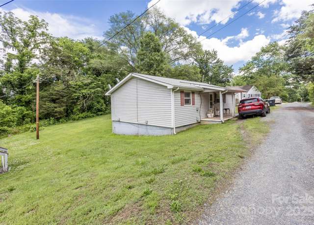 Property at 100 Lanier St, Mount Holly, NC 28120, 2 beds, 1 bath