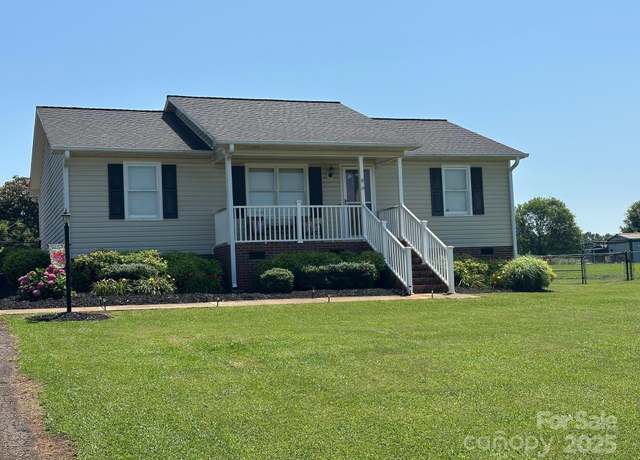 Property at 313 Salters Ct, Chesnee, SC 29323, 3 beds, 2 baths