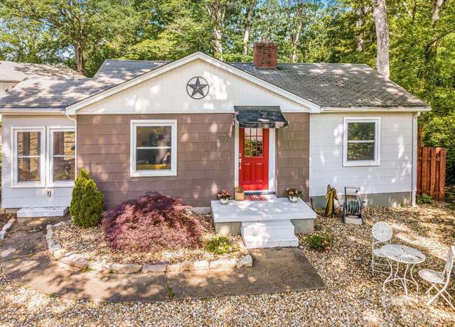 Property at 139 Beverly Rd, Asheville, NC 28805, 2 beds, 2 baths