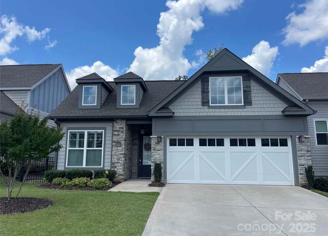 Property at 2034 Laney Pond Rd, Matthews, NC 28104, 3 beds, 3 baths