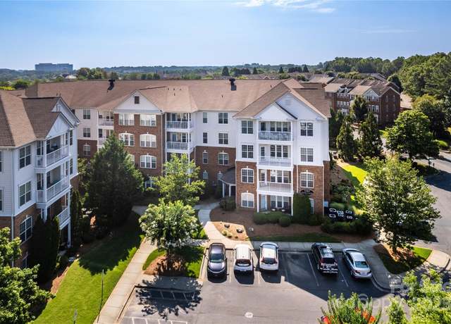 Property at 15029 Santa Lucia Dr, Charlotte, NC 28277, 3 beds, 2 baths