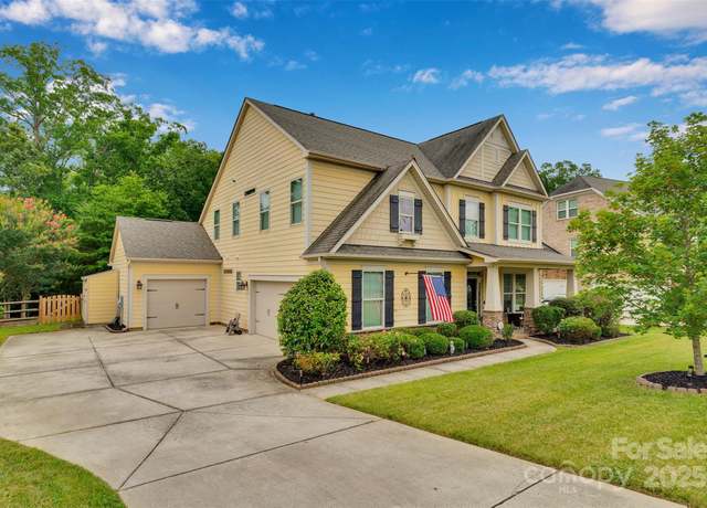 Property at 5105 Forest Knoll Ct, Indian Trail, NC 28079, 5 beds, 3.5 baths