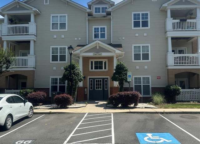 Property at 11867 Ridgeway Park Dr, Charlotte, NC 28277, 2 beds, 2 baths