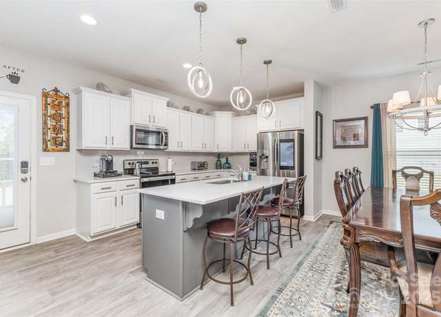 Property at 1117 Laurel Woods Dr, Gastonia, NC 28052, 3 beds, 2.5 baths