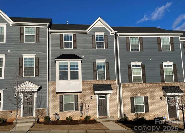 Property at 2133 Tupelo Grove Ln, Gastonia, NC 28054, 3 beds, 2.5 baths