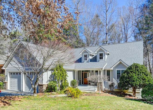 Property at 43 S Kuykendall Ct, Hendersonville, NC 28739, 3 beds, 3.5 baths