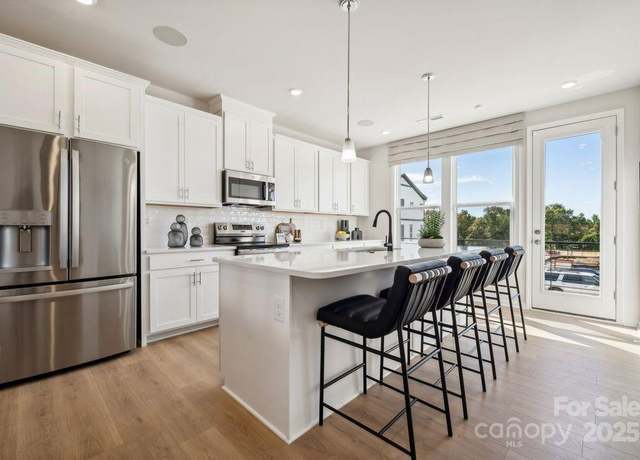 Property at 5051 Westmead Ln, Charlotte, NC 28262, 3 beds, 3 baths
