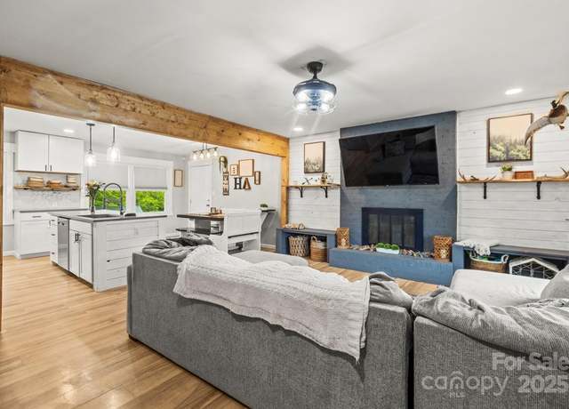 Property at 2097 Ala Ln, Granite Falls, NC 28630, 3 beds, 2.5 baths