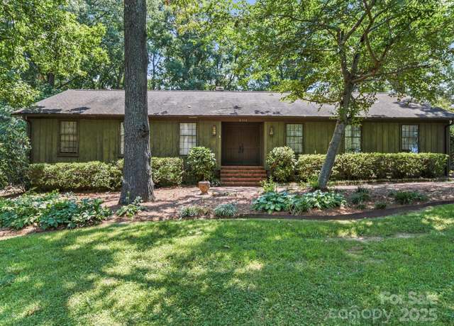 Property at 2104 Stoneyridge Dr, Charlotte, NC 28214, 3 beds, 2 baths
