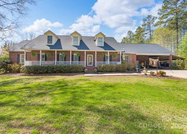 Property at 891 Silver Charm Ln, York, SC 29745, 4 beds, 3 baths