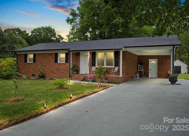 Property at 324 Autumn Dr, Harrisburg, NC 28075, 3 beds, 2 baths