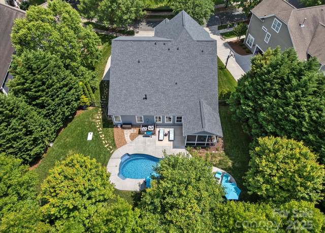 Property at 5005 Hedgebrook Ln, Waxhaw, NC 28173, 5 beds, 3.5 baths