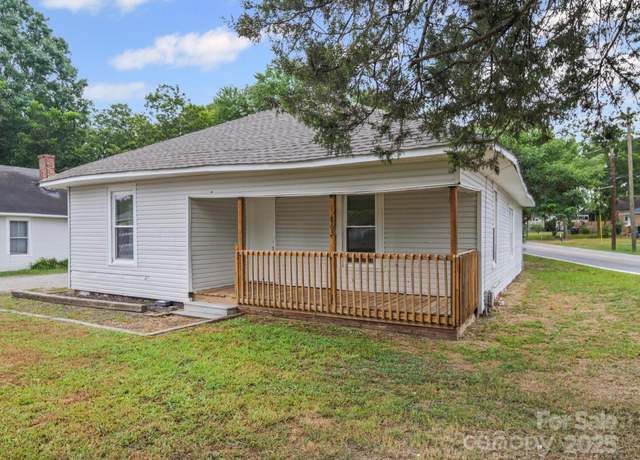 Property at 863 Old Charlotte Rd SW, Concord, NC 28027, 3 beds, 1 bath