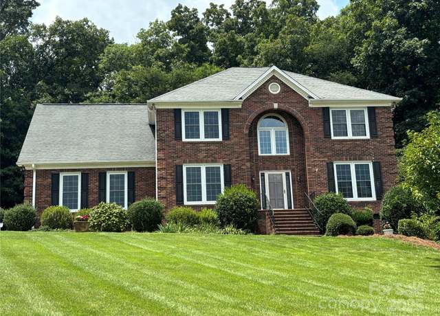 Property at 5972 Rathlin Ct NW, Concord, NC 28027, 4 beds, 2.5 baths