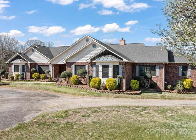 Property at 1030 Hurley School Rd, Salisbury, NC 28147, 4 beds, 4.5 baths