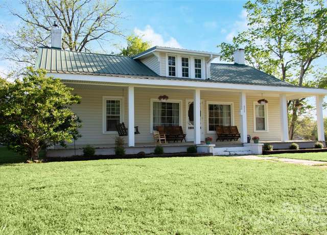 Property at 277 Spring St, Mocksville, NC 27028, 2 beds, 1 bath