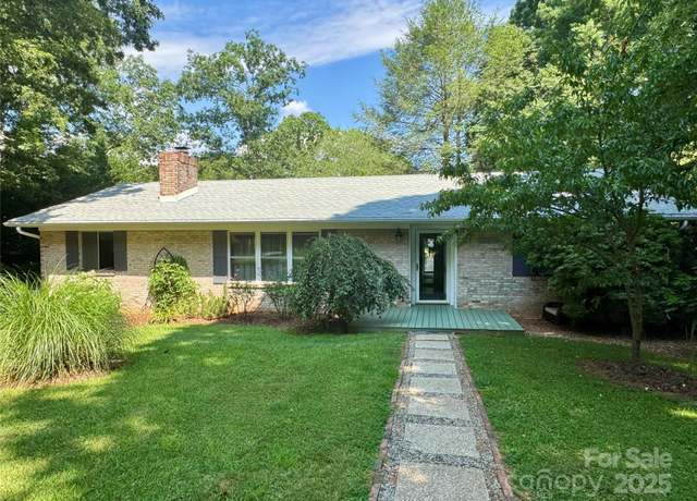 Property at 206 Rock Hill Ave, Hendersonville, NC 28792, 2 beds, 1.5 baths
