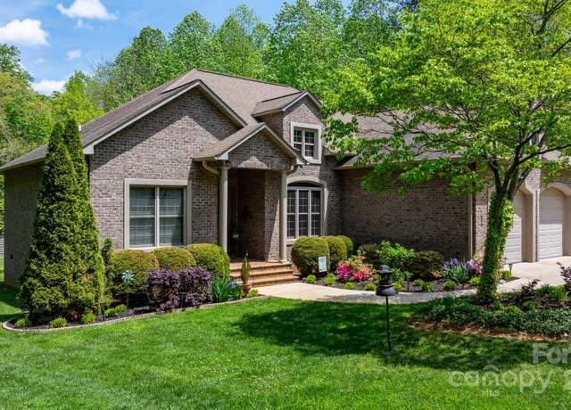 Property at 1590 W 7th St, Newton, NC 28658, 3 beds, 2 baths