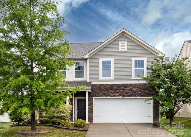 Property at 1523 Loropetalum Rd, Charlotte, NC 28215, 3 beds, 2.5 baths
