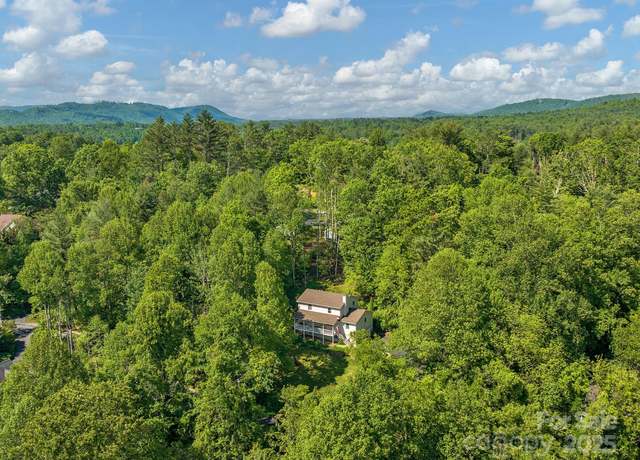 Property at 26 Morrow Dr, Fairview, NC 28730, 4 beds, 3.5 baths
