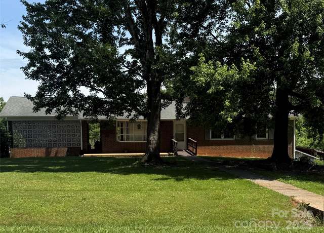Property at 1821 Beaman St, Shelby, NC 28152, 3 beds, 1.5 baths