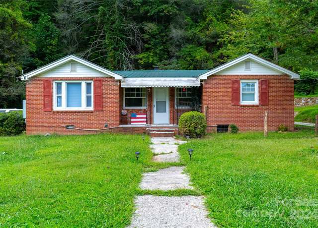 Property at 603 Halsbury Ave, Hendersonville, NC 28791, 3 beds, 1 bath