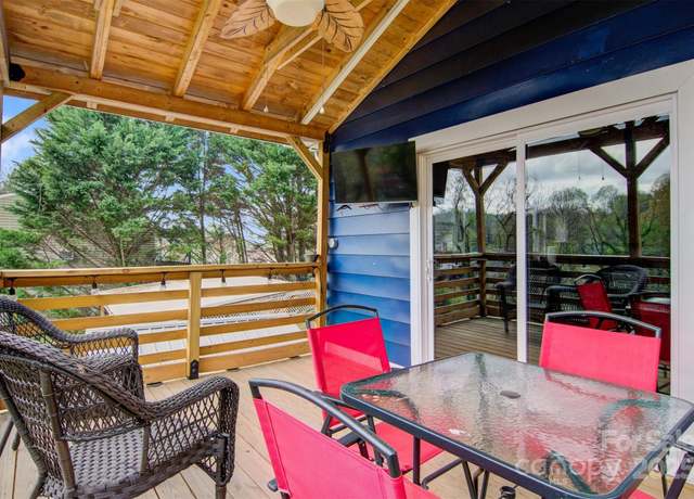Property at 403 Spruce St, Lenoir, NC 28645, 3 beds, 1.5 baths