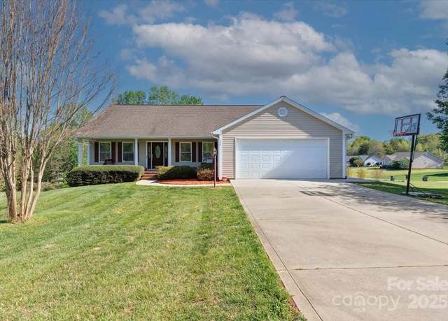 Property at 106 Zurich Ln, Statesville, NC 28625, 3 beds, 3 baths