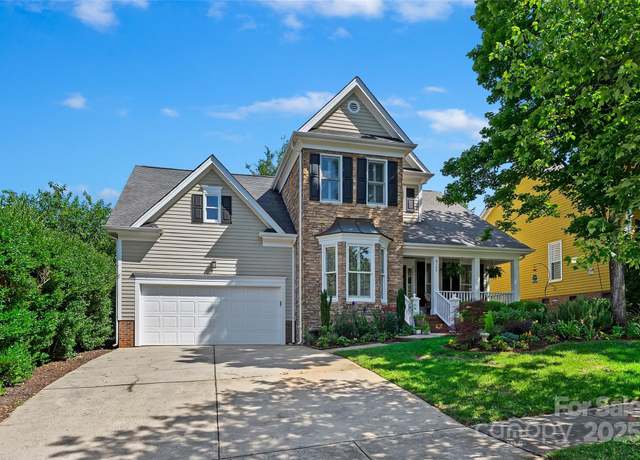 Property at 8109 Hawk Crest Ct, Charlotte, NC 28270, 4 beds, 2.5 baths