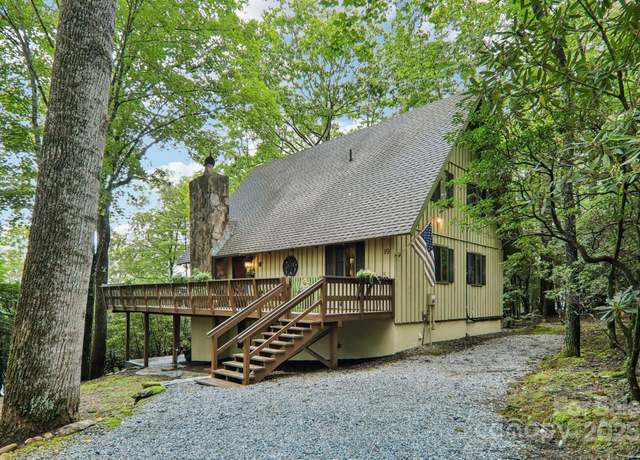 Property at 19 High Terrain Dr, Burnsville, NC 28714, 3 beds, 2 baths