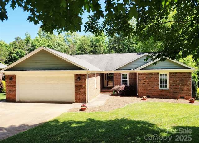 Property at 2015 Pine Needle Ct, Gastonia, NC 28056, 4 beds, 2 baths