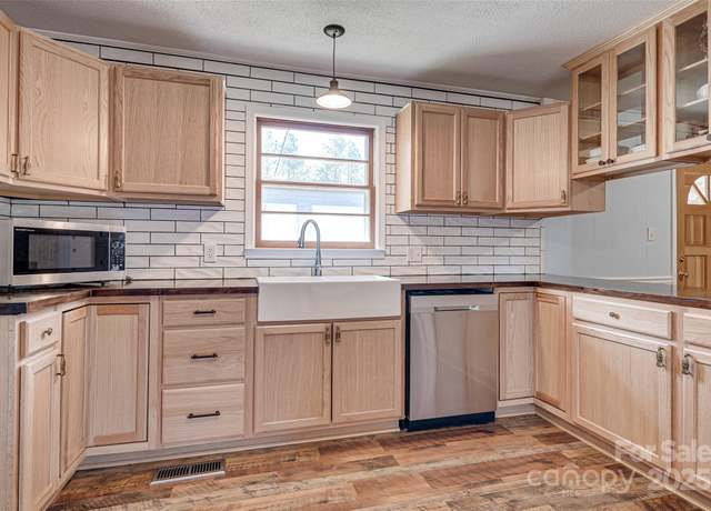 Property at 8684 Teals Mill Rd, Cheraw, SC 29520, 4 beds, 2 baths