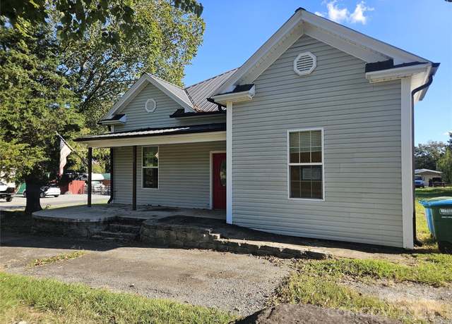 Property at 491 W Peacock Ave, Denton, NC 27239, 4 beds, 1.5 baths