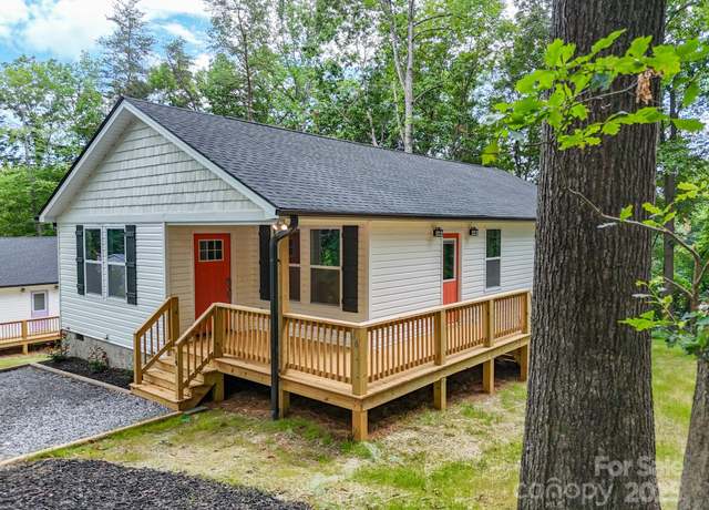 Property at 14 Fair Bluff Ln, Candler, NC 28715, 3 beds, 2 baths