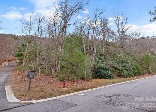 Property at 52 Sisters View Dr, Black Mountain, NC 28711