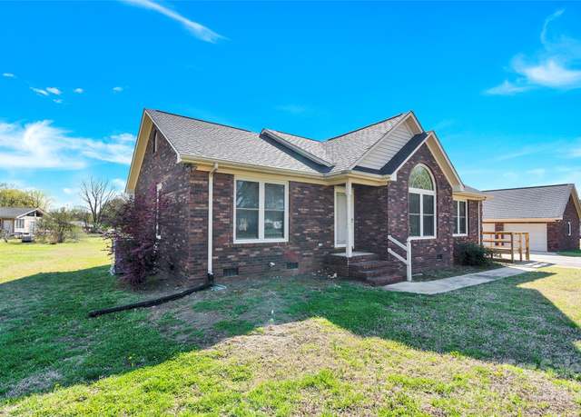 Property at 115 Green St SW, Concord, NC 28027, 3 beds, 2 baths