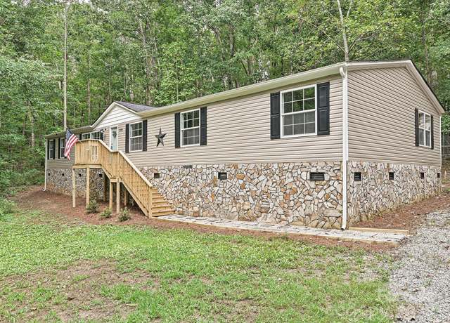 Property at 1383 CE Stewart Rd, Clover, SC 29710, 5 beds, 3 baths