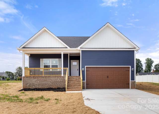 Property at 149 Tranquility Ln, Harmony, NC 28634, 3 beds, 2 baths