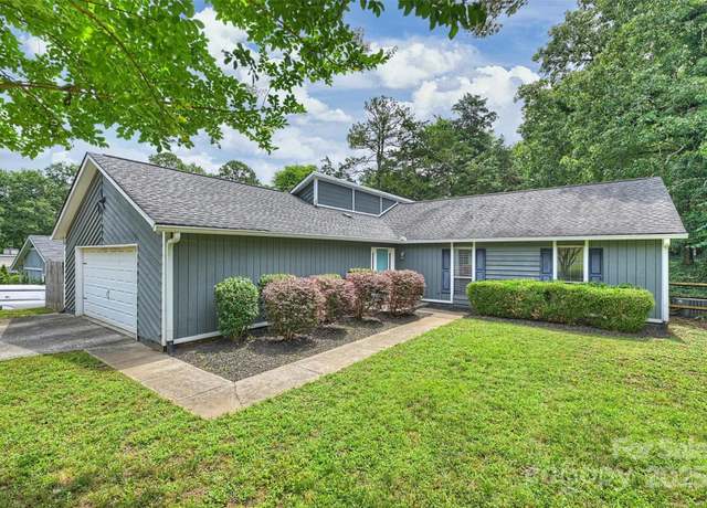 Property at 11619 Rimrock Canyon Dr, Charlotte, NC 28226, 3 beds, 2 baths
