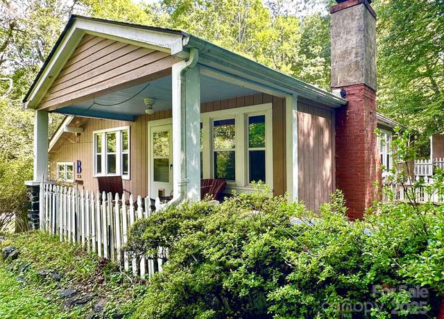 Property at 46 Tree Farm Rd, Spruce Pine, NC 28777, 2 beds, 2 baths