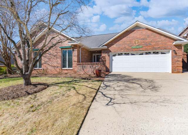 Property at 1963 Wexford Ct, Gastonia, NC 28054, 2 beds, 2.5 baths